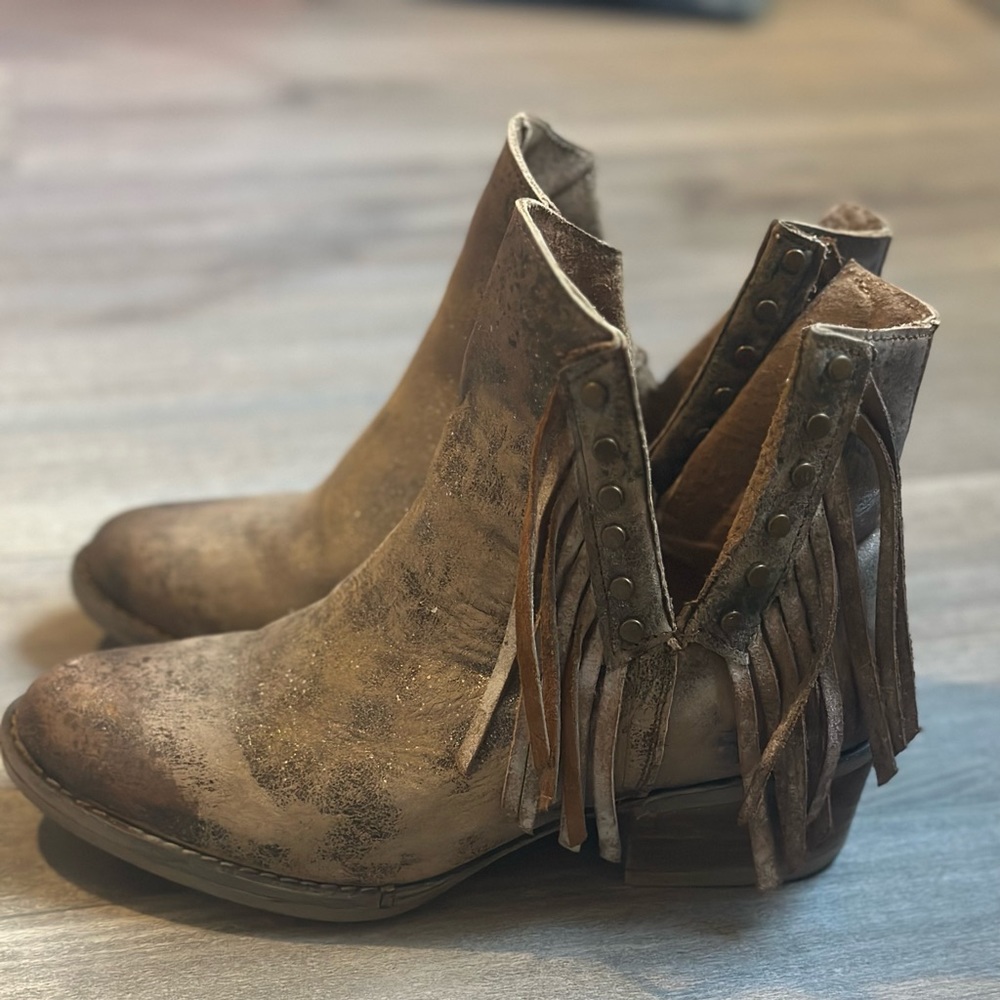 circle g boots